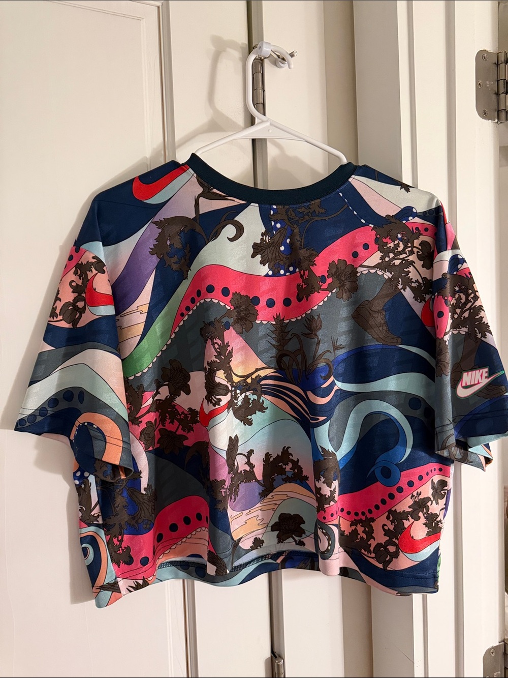 Cropped Tee - Picture 5 of 7